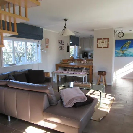 Haus Kuselwind Daire Westerland